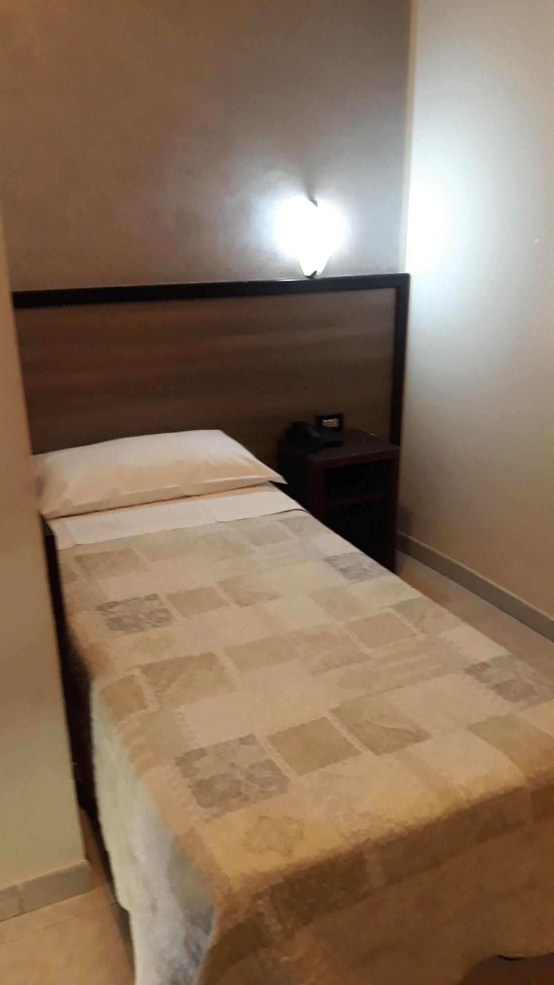 Hotel Salus มิลาน ภายนอก รูปภาพ