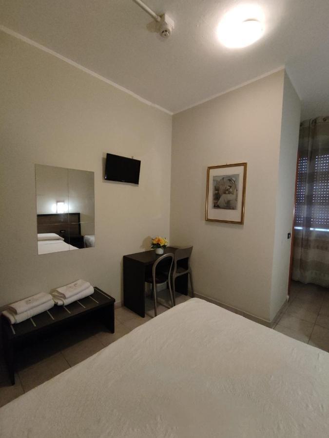 Hotel Salus มิลาน ภายนอก รูปภาพ