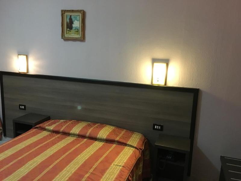 Hotel Salus มิลาน ภายนอก รูปภาพ