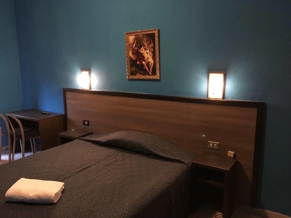 Hotel Salus มิลาน ภายนอก รูปภาพ
