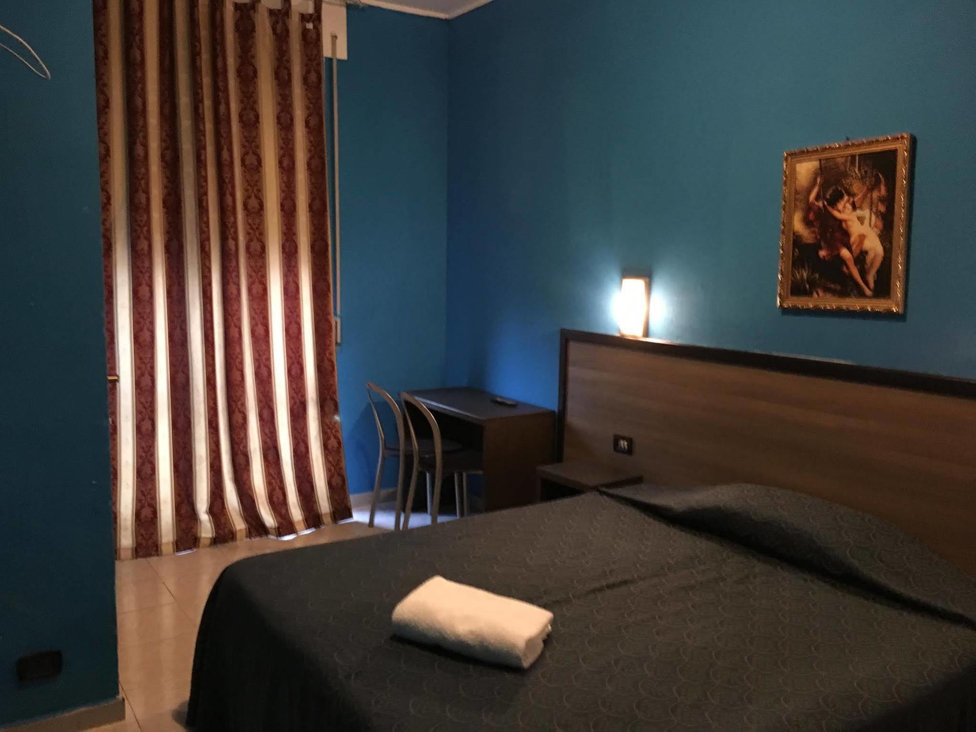 Hotel Salus มิลาน ภายนอก รูปภาพ