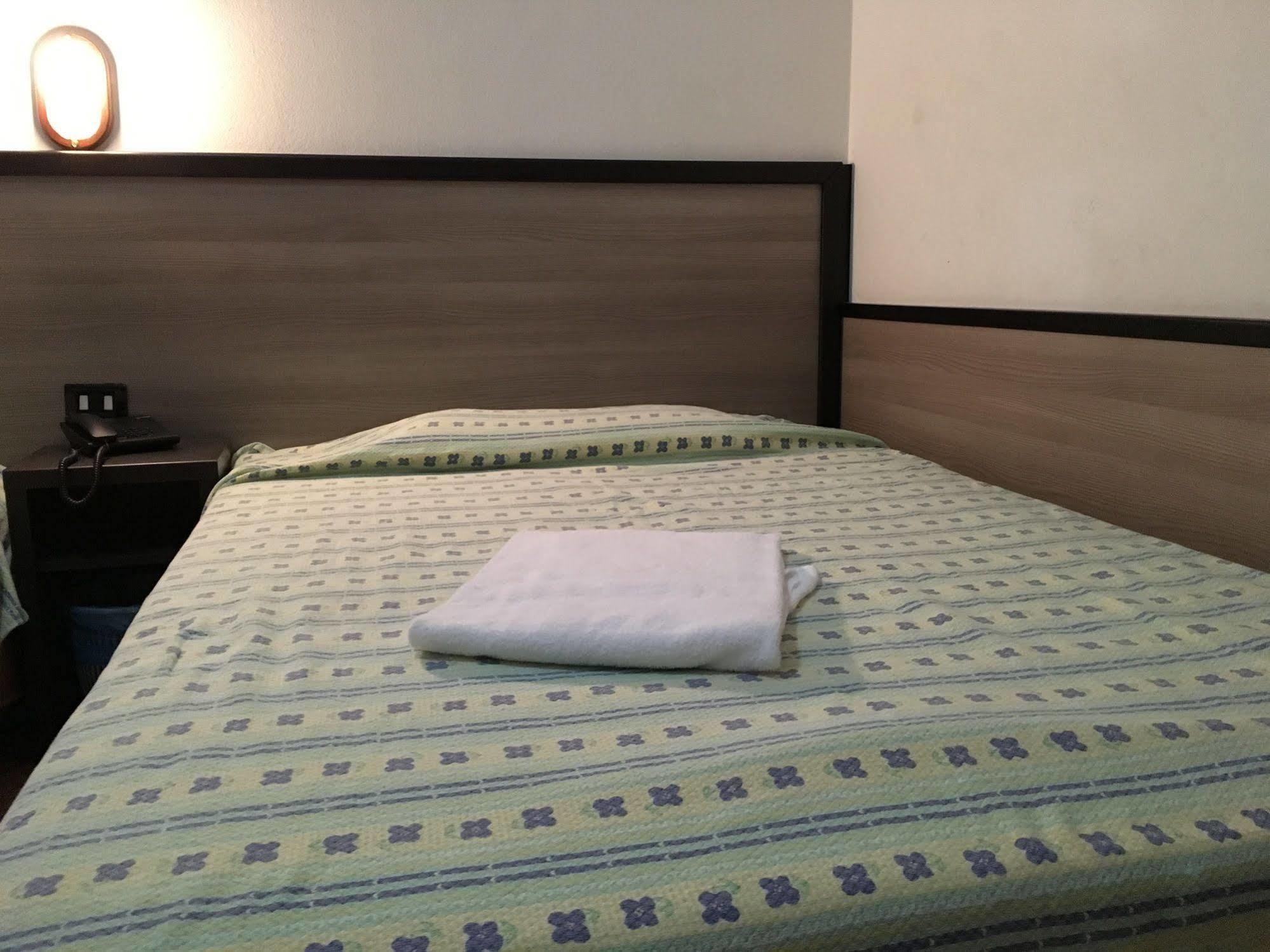 Hotel Salus มิลาน ภายนอก รูปภาพ