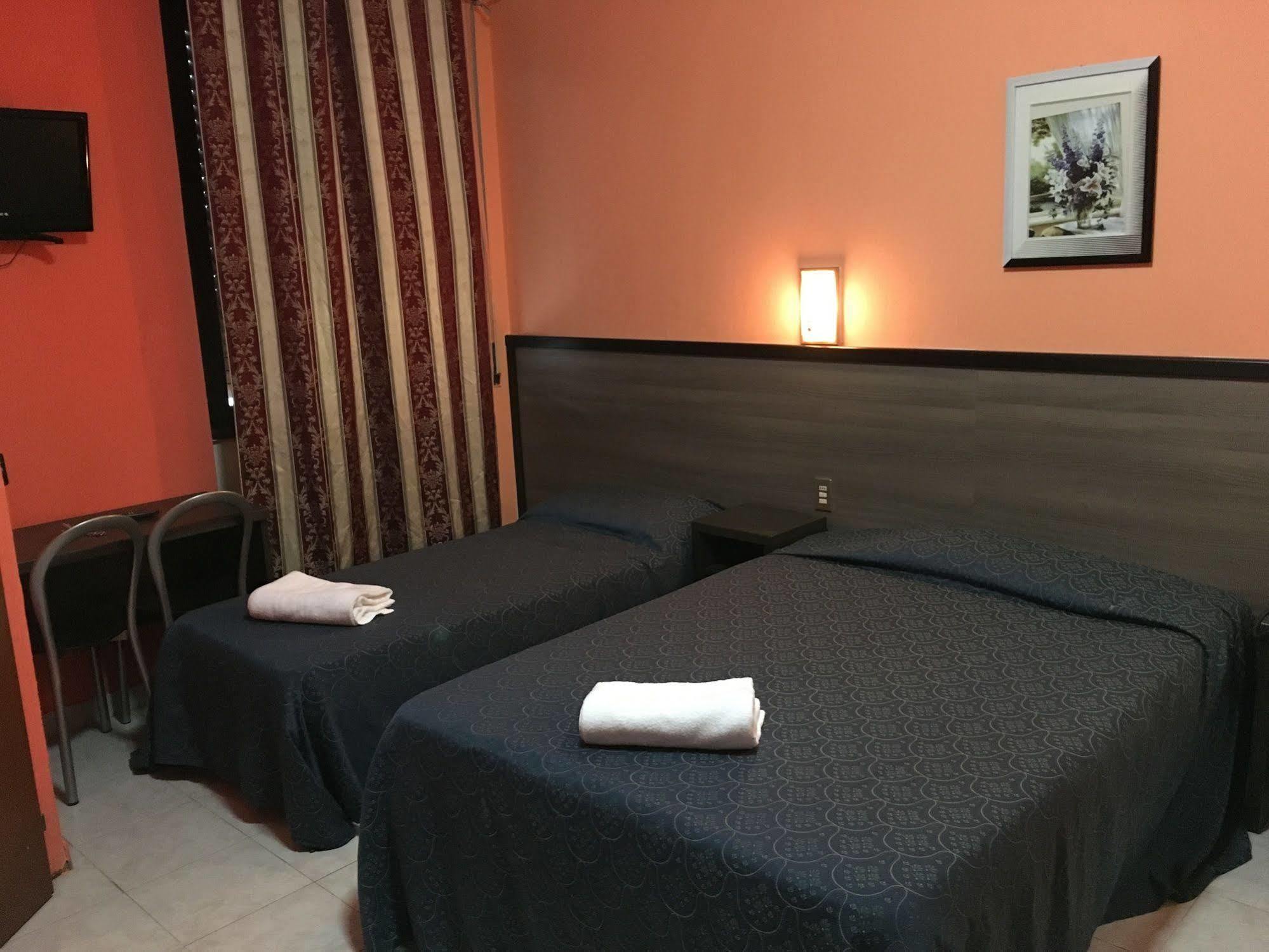 Hotel Salus มิลาน ภายนอก รูปภาพ