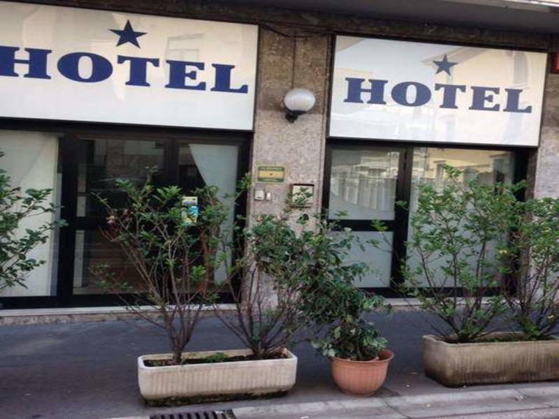 Hotel Salus มิลาน ภายนอก รูปภาพ
